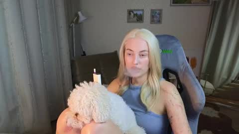 Jessy online show from February 2025 04:52:01 PM