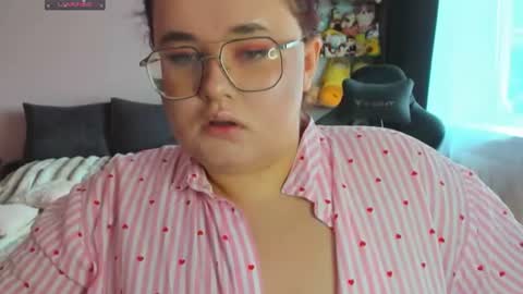 Snapshot of jessica_joy_ chatting on July 2026 06:51:01 AM Natalia online show from July 2026 06:51:01 AM