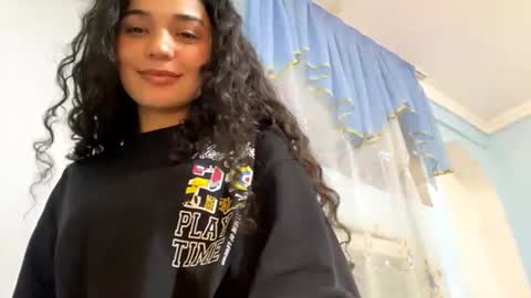 Elly online show from July 2026 07:02:02 AM