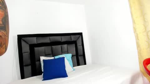 Call me jessi online show from December 2025 12:03:02 PM