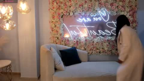 JESS online show from October 2025 08:37:01 AM