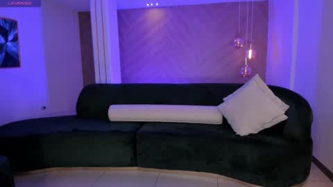 JESS online show from November 2025 09:32:02 AM