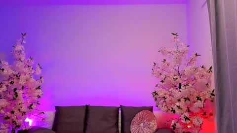 Gloria   online show from February 2025 02:56:01 AM