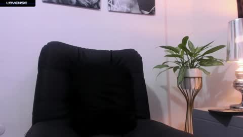 Jessid online show from December 2024 09:32:02 PM