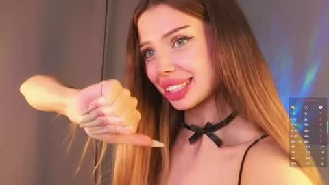 jessie_johns online show from April 2026 07:58:01 PM