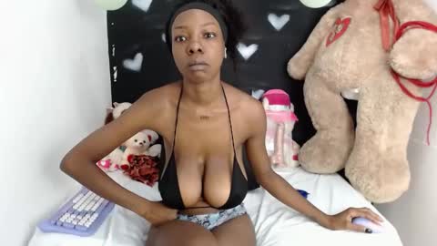 Snapshot of jessiedugalxxx chatting on November 2025 12:04:01 PM Jessie Big Boobs online show from November 2025 12:04:01 PM
