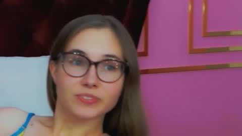 JessieJuss online show from October 2025 01:55:01 PM