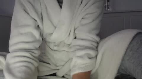 jessieryan online show from October 2025 04:20:02 AM