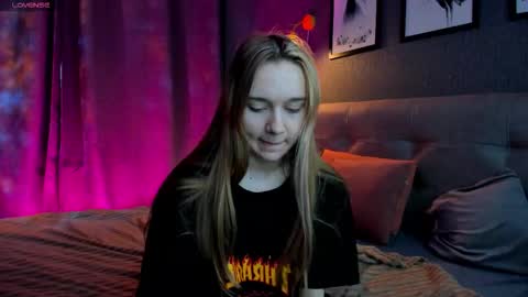 Snapshot of jessiexxiv chatting on November 2025 09:18:02 AM Jessie online show from November 2025 09:18:02 AM