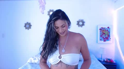 JESSI GOMEZ online show from October 2025 02:06:02 PM