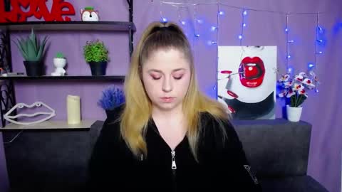 Jess online show from March 2025 07:15:01 AM