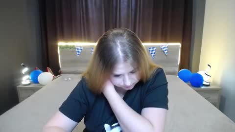 Jess online show from October 2025 07:05:02 AM