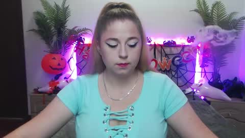 Jess online show from October 2025 07:20:02 AM