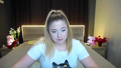 Jess online show from December 2025 07:36:01 AM