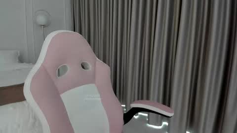    online show from September 2025 02:08:02 PM