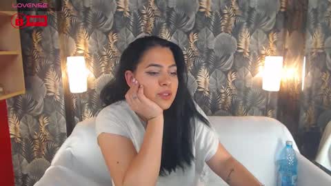 Snapshot of jessthewicked chatting on December 2024 05:42:01 PM JessTheWicked online show from December 2024 05:42:01 PM