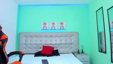 Jessy Mateus online show from January 2025 12:18:01 PM