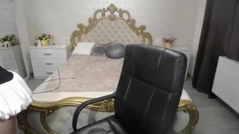 jessycatop online show from February 2026 07:46:02 AM