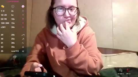 Bye everyone i cant see any reason to stay here wish u luck online show from October 2025 08:46:01 AM