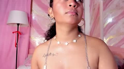 Jessy online show from November 2025 02:39:02 PM