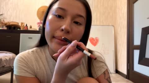 Lynn online show from October 2025 07:30:02 AM