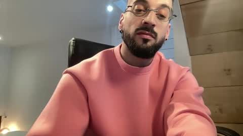 Snapshot of jeunemek00779042 chatting on February 2025 01:55:02 PM JEUNEMEK007 online show from February 2025 01:55:02 PM