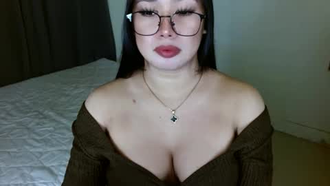 Snapshot of jewel_28 chatting on February 2025 06:29:02 PM Jewel online show from February 2025 06:29:02 PM