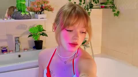 Gwen online show from March 2026 08:23:02 PM