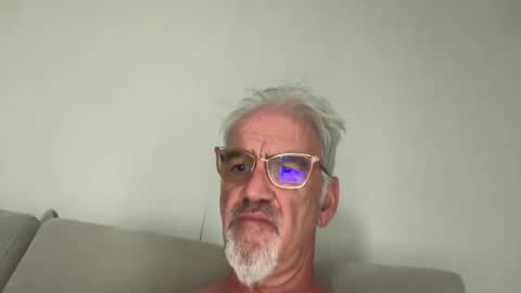 jewlronny online show from November 2025 12:59:01 PM