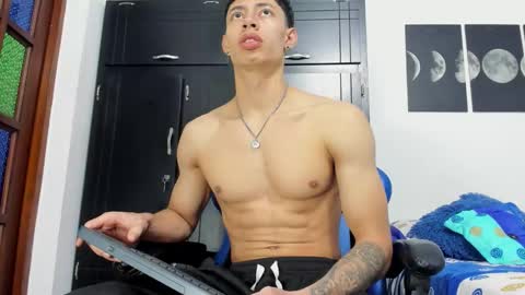 jey cox online show from October 2025 12:31:01 PM