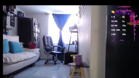 Camila online show from January 2025 06:52:01 PM