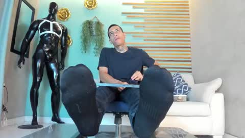 Snapshot of jharol_cardona chatting on February 2026 01:18:02 PM Jharol online show from February 2026 01:18:02 PM