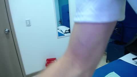 Jheampiero online show from September 2025 01:33:02 PM