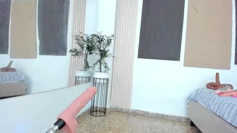 jheremy_wen online show from September 2025 07:24:02 PM