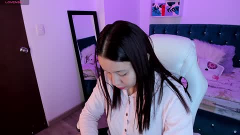 Jhiinny online show from January 2025 11:13:01 AM