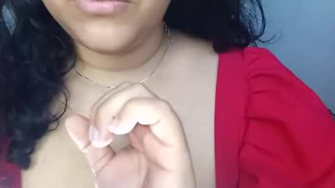 En moreno online show from October 2025 06:41:02 AM