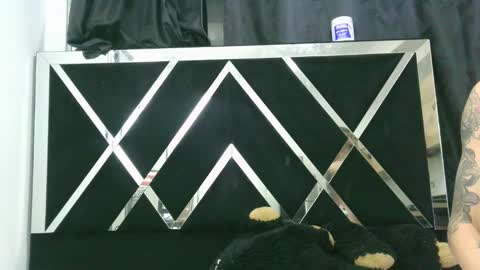 Snapshot of jhoana_aston chatting on March 2025 09:57:01 AM jhoana aston - daniel online show from March 2025 09:57:01 AM