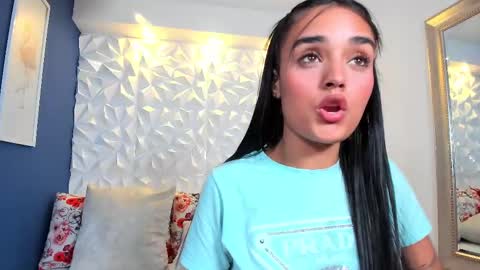 Jhoana  online show from January 2025 09:48:02 PM