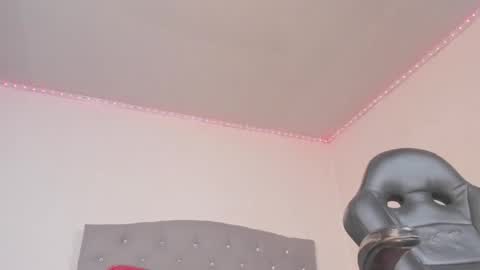 jhoanatrans22 online show from December 2025 07:07:01 PM