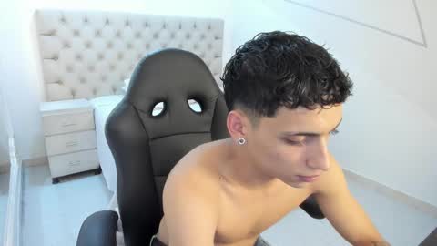 jhoanleandro online show from October 2025 05:07:02 AM