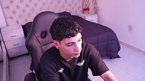 Snapshot of jhoanleandro chatting on May 2026 10:09:01 AM jhoanleandro online show from May 2026 10:09:01 AM