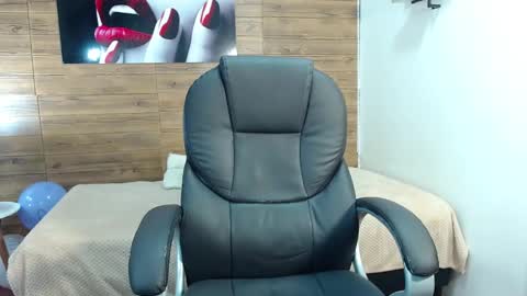 Jhoel online show from October 2025 12:59:01 PM