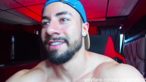 Snapshot of jhojansthetics chatting on November 2025 08:30:01 PM Jhojan Strong online show from November 2025 08:30:01 PM