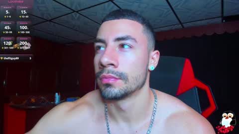 Snapshot of jhojanstrong_ chatting on December 2024 11:13:02 PM Jhojan Strong online show from December 2024 11:13:02 PM