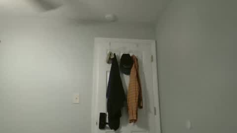 jholls online show from February 2025 06:45:02 PM