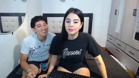 Jhon and nicolle online show from November 2025 08:48:02 AM