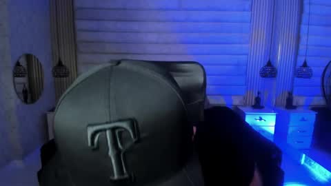 John Bear.... online show from April 2026 11:24:02 AM