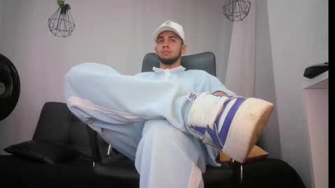 Snapshot of jhon_malo chatting on February 2025 03:22:01 AM jhon_malo online show from February 2025 03:22:01 AM