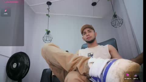 Snapshot of jhon_malo chatting on February 2025 05:41:01 AM jhon_malo online show from February 2025 05:41:01 AM