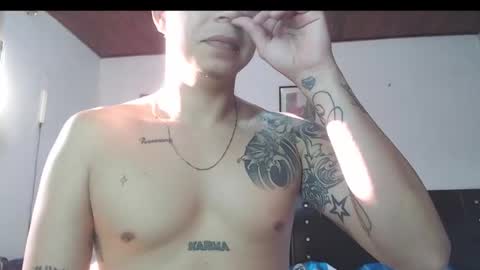 jhon tommy online show from December 2024 01:01:02 PM